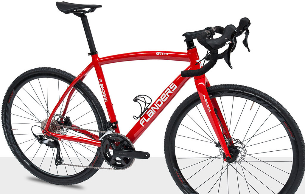 FLANDERS Cyclo-cross Getxo, Shimano 105, Ultegra, Di2, DT, Mavic, Selle Italia, Schwalbe